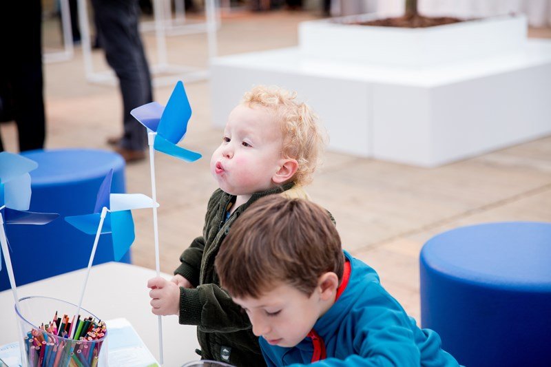 paper_windmills_kids_olen